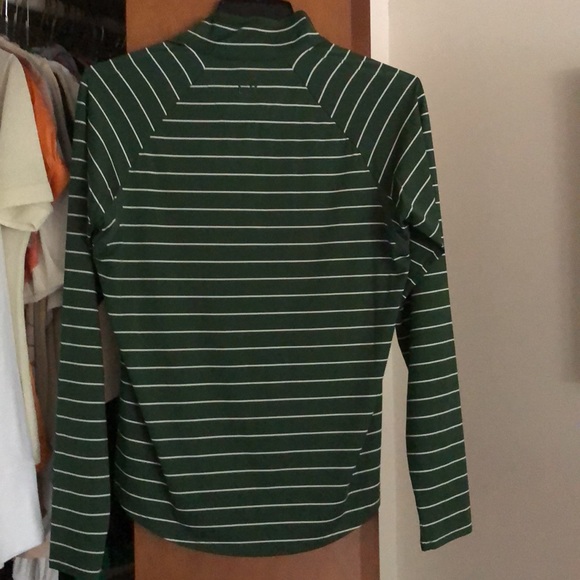 Brand new with tags Notre Dame Cutter and Buck half zip.  Size Small - Picture 4 of 6